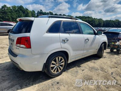 Trzecie zdjęcie samochodu z tyłu: 2013 KIA SORENTO SX VIN:5XYKWDA24DG385044 - miniatura