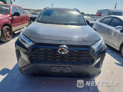 Piąte zdjęcie samochodu w środku: 2024 TOYOTA RAV4 XLE VIN:2T3W1RFV1RC278544 - miniatura