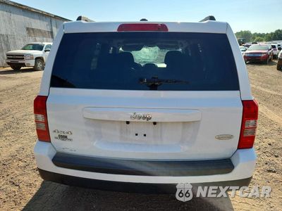Zdjęcie 6 z 14 samochodu: 2015 JEEP PATRIOT LATITUDE VIN:1C4NJRFB3FD217396 - miniatura