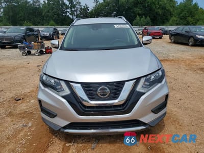 Piąte zdjęcie samochodu w środku: 2019 NISSAN ROGUE SV VIN:KNMAT2MT5KP528087 - miniatura