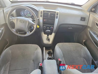 Zdjęcie 8 z 13 samochodu: 2007 HYUNDAI TUCSON SE VIN:KM8JN72D27U545369 - miniatura