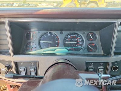 Zdjęcie 9 z 13 samochodu: 1990 JEEP CHEROKEE LAREDO VIN:1J4FJ58L4LL167588 - miniatura