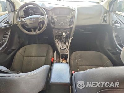 Zdjęcie 8 z 12 samochodu: 2016 FORD FOCUS SE VIN:1FADP3F21GL204215 - miniatura