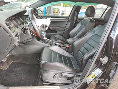Zdjęcie 7 z 13 samochodu: 2017 VOLKSWAGEN GTI S/SE VIN:3VW447AU4HM072499 - miniatura
