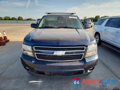 Piąte zdjęcie samochodu w środku: 2008 CHEVROLET SUBURBAN K1500 LS VIN:3GNFK16358G204660 - miniatura