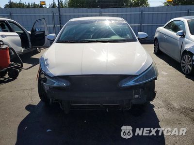 Piąte zdjęcie samochodu w środku: 2020 HYUNDAI ELANTRA SE VIN:KMHD74LF7LU001787 - miniatura