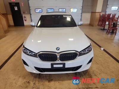 Piąte zdjęcie samochodu w środku: 2025 BMW 330XI VIN:3MW89CW03S8E94796 - miniatura