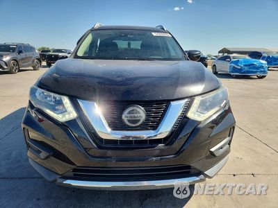Piąte zdjęcie samochodu w środku: 2019 NISSAN ROGUE SV VIN:KNMAT2MT0KP500052 - miniatura
