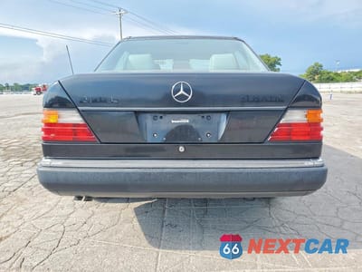 Zdjęcie 6 z 12 samochodu: 1993 MERCEDES-BENZ 300 E 4MATIC VIN:WDBED30E2PB912357 - miniatura