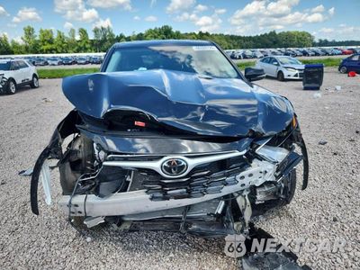 Piąte zdjęcie samochodu w środku: 2022 TOYOTA HIGHLANDER L VIN:5TDCZRAH5NS102636 - miniatura