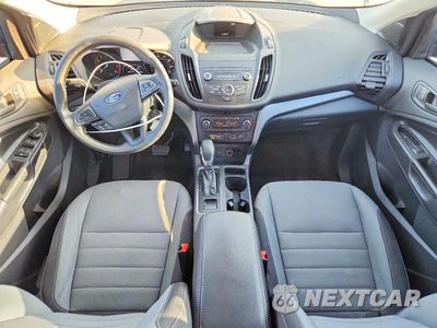 Zdjęcie 8 z 13 samochodu: 2019 FORD ESCAPE S VIN:1FMCU0F70KUB00970 - miniatura