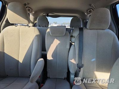Zdjęcie 10 z 14 samochodu: 2012 TOYOTA SIENNA LE 8-PASSENGER VIN:5TDKA3DC0CS013991 - miniatura