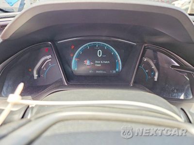 Zdjęcie 9 z 13 samochodu: 2018 HONDA CIVIC VIN:SHHFK7H53JU222563 - miniatura