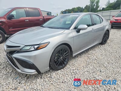 2024 TOYOTA CAMRY XSE 4T1K61BK6RU116915 - główne zdjęcie licytacji z USA - miniatura