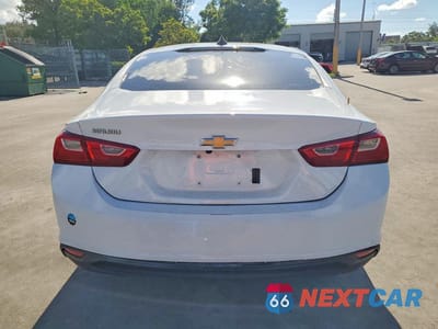 Zdjęcie 6 z 12 samochodu: 2018 CHEVROLET MALIBU LS VIN:1G1ZB5ST5JF214625 - miniatura