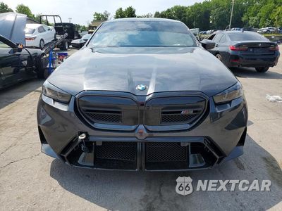 Piąte zdjęcie samochodu w środku: 2026 BMW M5 VIN:WBS83FK04TCV11572 - miniatura