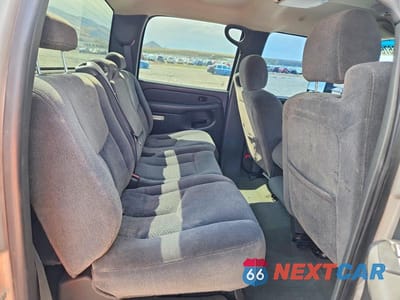 Zdjęcie 10 z 12 samochodu: 2005 CHEVROLET SILVERADO K3500 VIN:1GCJK33275F960255 - miniatura