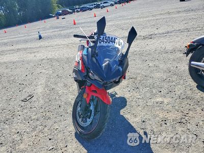 Drugie zdjęcie samochodu z przodu: 2025 KAWASAKI EX500 VIN:ML5EXGG18SDA59881 - miniatura