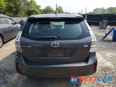 Zdjęcie 6 z 12 samochodu: 2013 TOYOTA PRIUS V TWO VIN:JTDZN3EU2D3257526 - miniatura