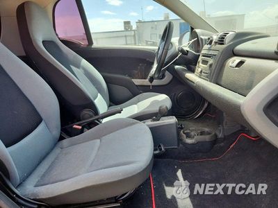 Zdjęcie 10 z 12 samochodu: 2009 SMART FORTWO PURE VIN:WMEEJ31X09K223531 - miniatura