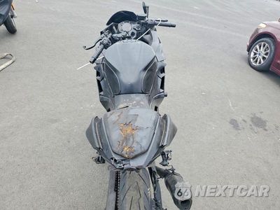 Zdjęcie 6 z 8 samochodu: 2021 KAWASAKI EX400 VIN:JKAEXKG13MDAA5874 - miniatura