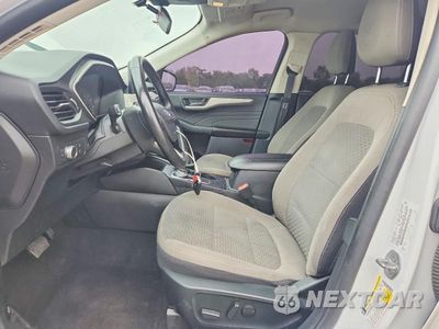 Zdjęcie 7 z 13 samochodu: 2022 FORD ESCAPE SE VIN:1FMCU0G67NUA31480 - miniatura