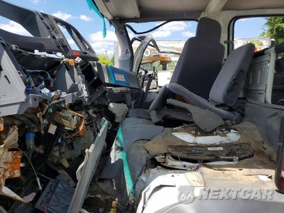 Zdjęcie 7 z 13 samochodu: 2021 ISUZU NPR HD BOX TRUCK VIN:54DC4J1D4MS200359 - miniatura