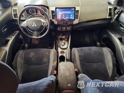 Zdjęcie 8 z 13 samochodu: 2012 MITSUBISHI OUTLANDER ES VIN:JA4AS2AW0CU000553 - miniatura