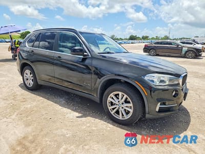 Czwarte zdjęcie samochodu z boku: 2015 BMW X5 XDRIVE35I VIN:5UXKR0C55F0K70192 - miniatura