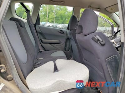 Zdjęcie 10 z 12 samochodu: 2007 HONDA FIT S VIN:JHMGD37647S054896 - miniatura