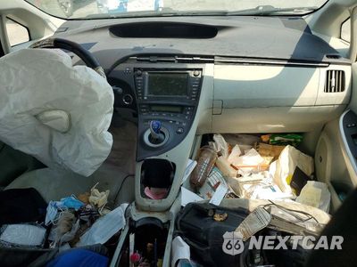 Zdjęcie 8 z 12 samochodu: 2010 TOYOTA PRIUS III VIN:JTDKN3DU2A0061571 - miniatura