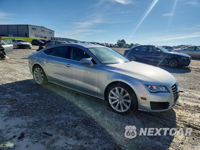 Czwarte zdjęcie samochodu z boku: 2015 AUDI A7 PREMIUM PLUS VIN:WAUWGAFC6FN010358 - miniatura