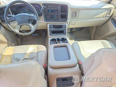 Zdjęcie 8 z 12 samochodu: 2004 CHEVROLET TAHOE K1500 VIN:1GNEK13Z94J257049 - miniatura