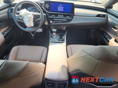 Zdjęcie 8 z 12 samochodu: 2025 LEXUS ES 350 BASE VIN:58ADZ1B16SU212565 - miniatura