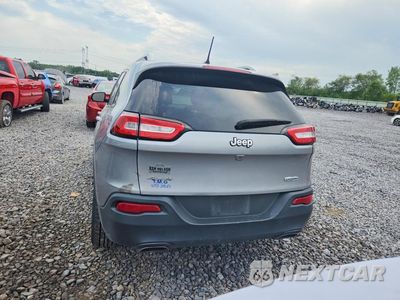 Zdjęcie 6 z 12 samochodu: 2017 JEEP CHEROKEE LATITUDE VIN:1C4PJMCS3HD213660 - miniatura