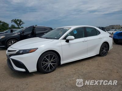 2023 TOYOTA CAMRY SE 4T1G11AK9PU727864 - główne zdjęcie licytacji z USA - miniatura