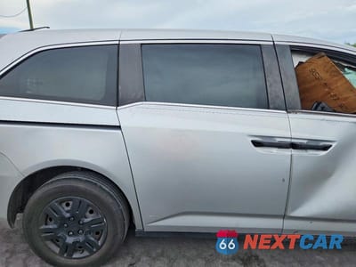 Zdjęcie 11 z 13 samochodu: 2012 HONDA ODYSSEY LX VIN:5FNRL5H23CB139286 - miniatura