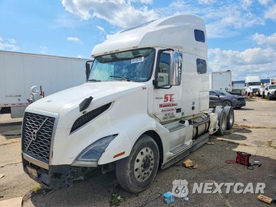 2020 VOLVO VNL SEMI TRUCK 4V4NC9EH7LN228511 - główne zdjęcie licytacji z USA - miniatura