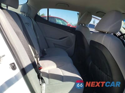 Zdjęcie 10 z 12 samochodu: 2013 KIA OPTIMA LX VIN:5XXGM4A74DG199208 - miniatura