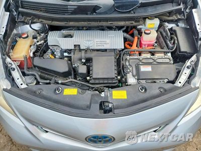 Zdjęcie 11 z 12 samochodu: 2014 TOYOTA PRIUS V FIVE VIN:JTDZN3EU8EJ012047 - miniatura