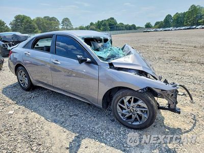 Czwarte zdjęcie samochodu z boku: 2024 HYUNDAI ELANTRA SEL VIN:KMHLM4DG5RU820818 - miniatura
