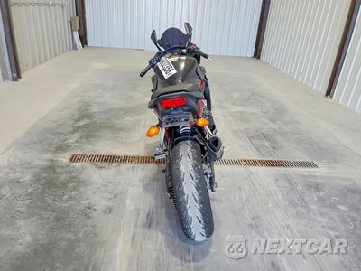 Czwarte zdjęcie samochodu z boku: 2016 HONDA CBR650 F VIN:MLHRC7404G5200844 - miniatura