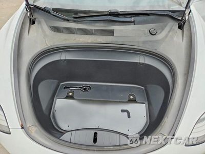 Zdjęcie 11 z 12 samochodu: 2018 TESLA MODEL 3 VIN:5YJ3E1EB6JF117678 - miniatura