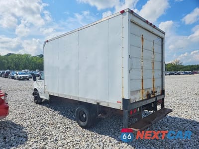 Drugie zdjęcie samochodu z przodu: 2002 GMC SAVANA CUTAWAY G3500 VIN:1GDJG31R021204420 - miniatura