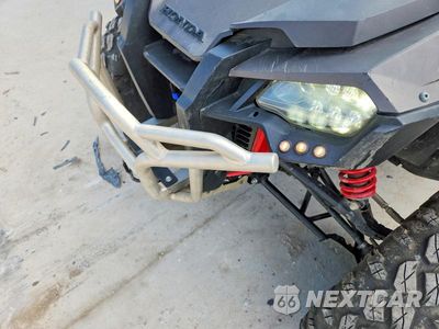 Zdjęcie 9 z 10 samochodu: 2020 HONDA SXS1000 S4 VIN:1HFVE06A3L4001539 - miniatura
