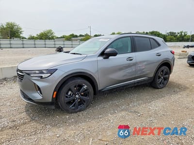 2023 BUICK ENVISION ESSENCE LRBFZNR49PD054613 - główne zdjęcie licytacji z USA - miniatura