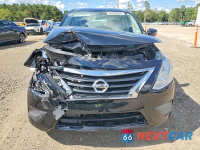 Piąte zdjęcie samochodu w środku: 2017 NISSAN VERSA 1.6 S VIN:3N1CN7AP9HL820128 - miniatura