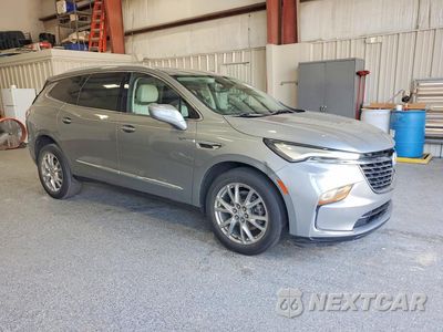 Czwarte zdjęcie samochodu z boku: 2023 BUICK ENCLAVE PREMIUM VIN:5GAERCKW1PJ114223 - miniatura