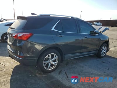 Trzecie zdjęcie samochodu z tyłu: 2018 CHEVROLET EQUINOX LT VIN:2GNAXKEX2J6153884 - miniatura