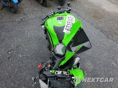 Zdjęcie 6 z 10 samochodu: 2021 KAWASAKI ZX1002 L VIN:JKBZXVL10MA001515 - miniatura